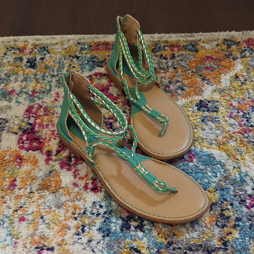 Stunning Turquoise & Gold Gladiators